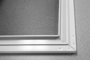Viwinco extruded screen - corner detail