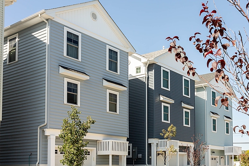 Viwinco single hung SDL grid windows installed in New Jersey town homes.